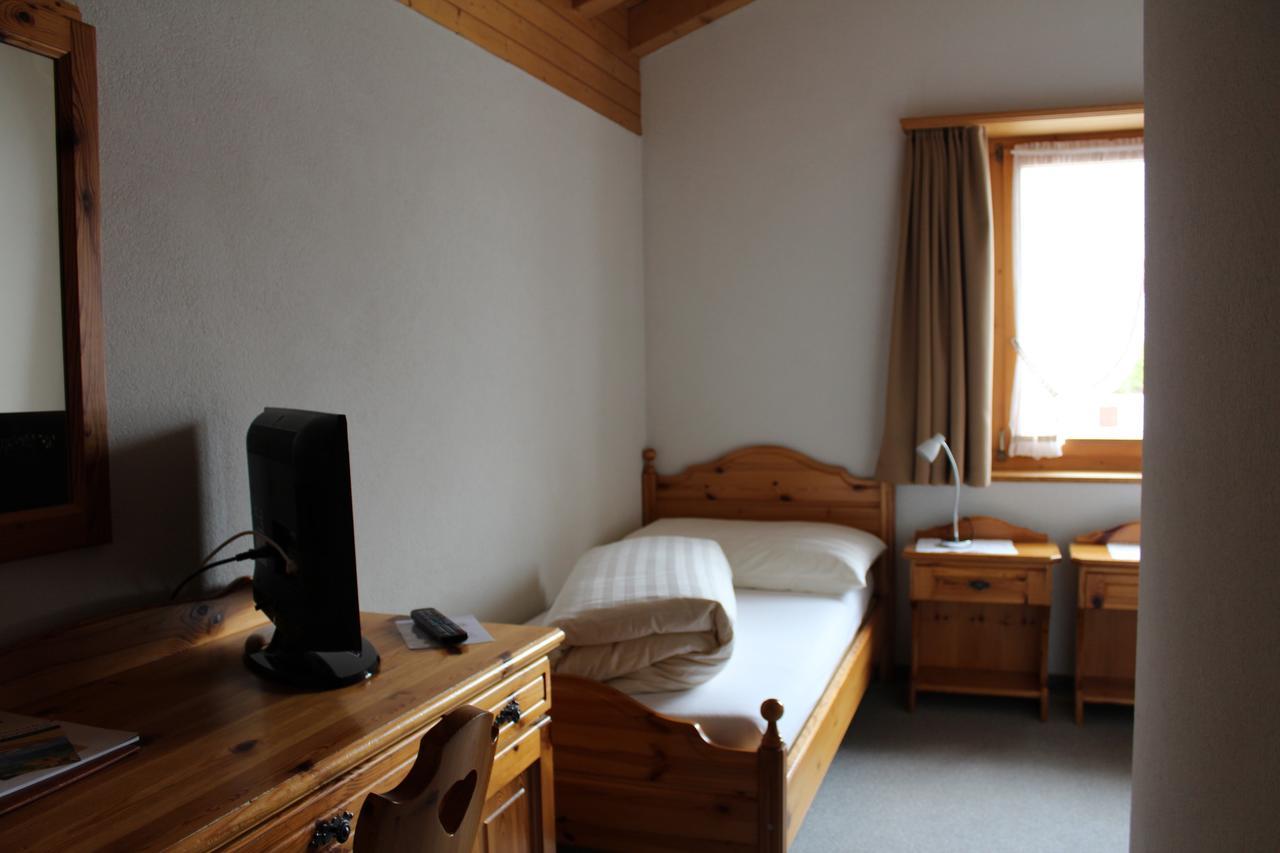 Hotel Pez Regina Lumbrein Δωμάτιο φωτογραφία